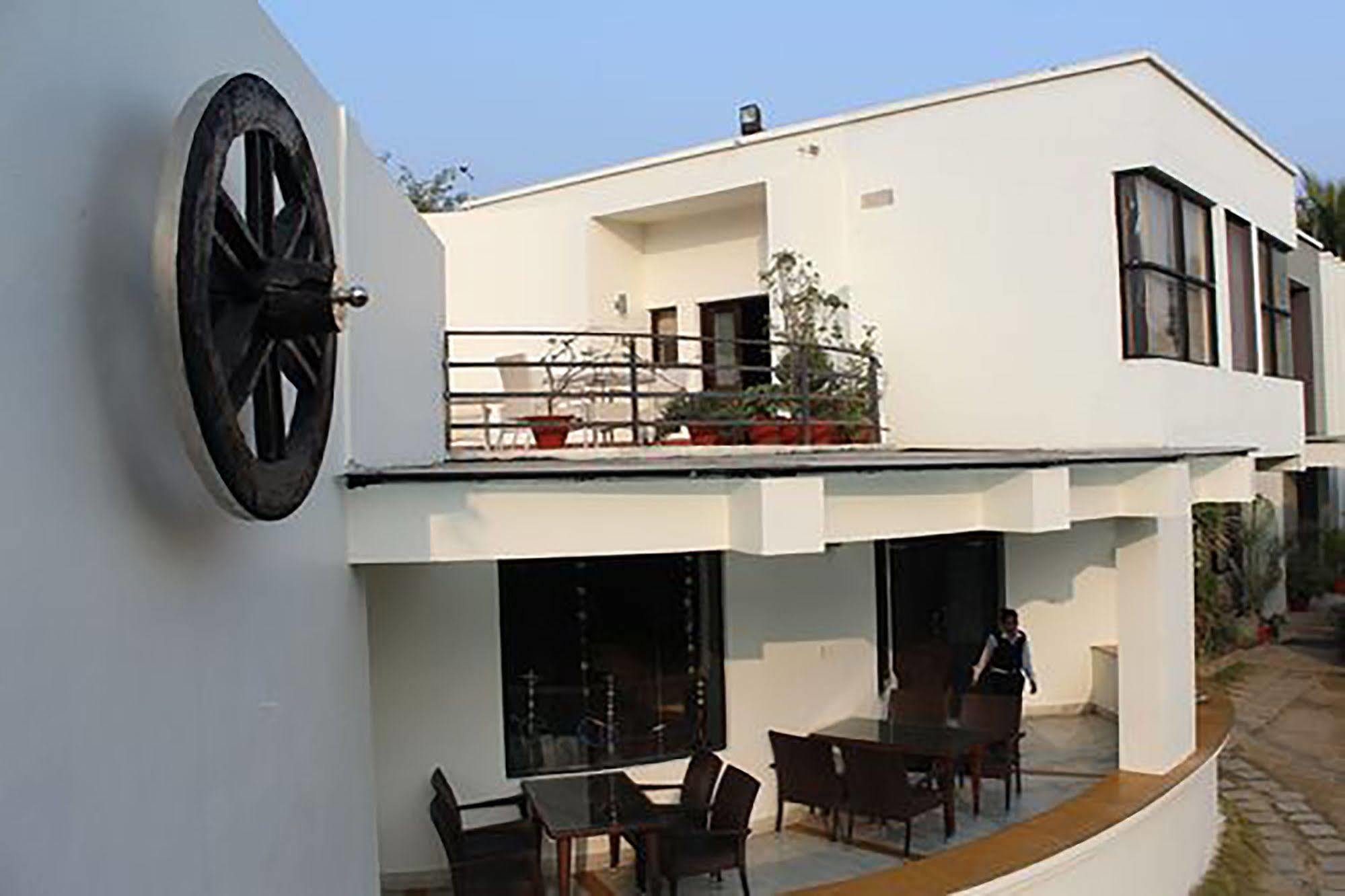 Club Denovo Hotel Butwal Exterior photo